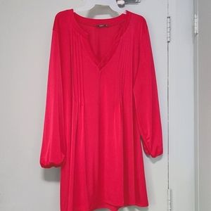 Flowing hot pink plus-sized tunic